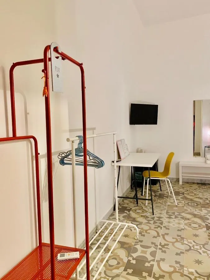 Guest house Allyoucantrip - La Nova Naples Italy