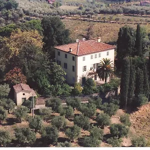 https://villa-pedone.it-tuscanyhotel.com